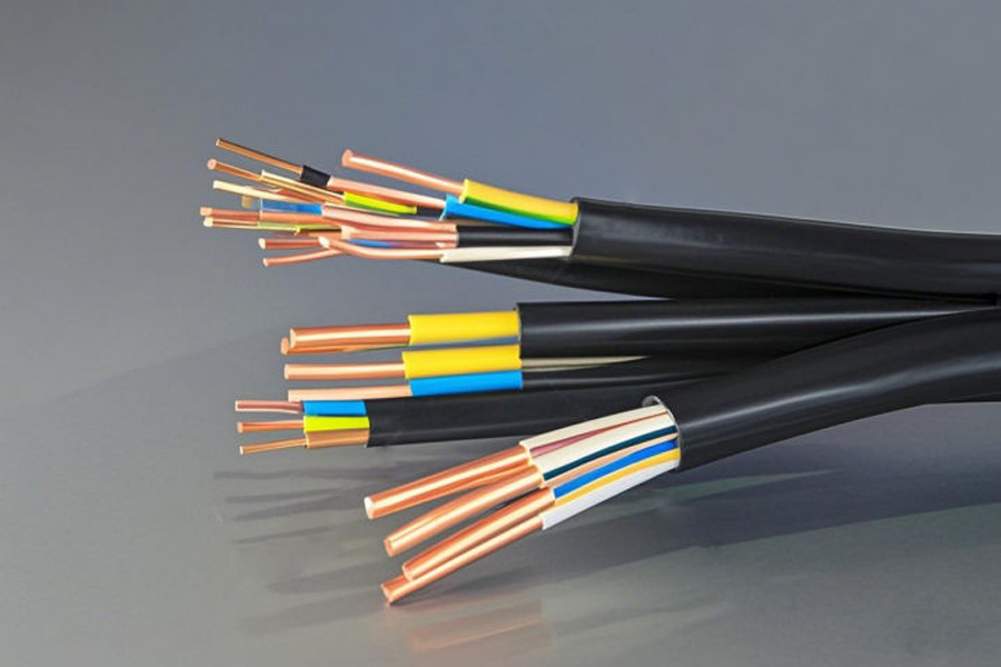 ما الذي يتعامل معه جياتشنغ بشكل رئيسي؟