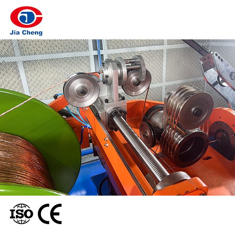 آلة تجميع ملتوية أوتوماتيكية عالية السرعة