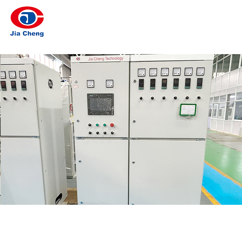 لوحة التحكم أو التشغيل الكهربائية